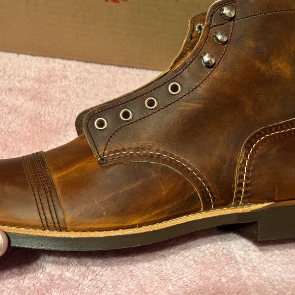 New in box red wing iron Rangers. 8085copper rough and tough - Picture 11 of 12